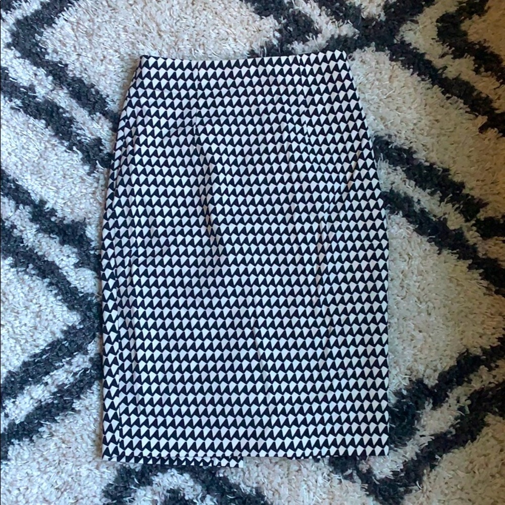 Geometric Pencil Skirt